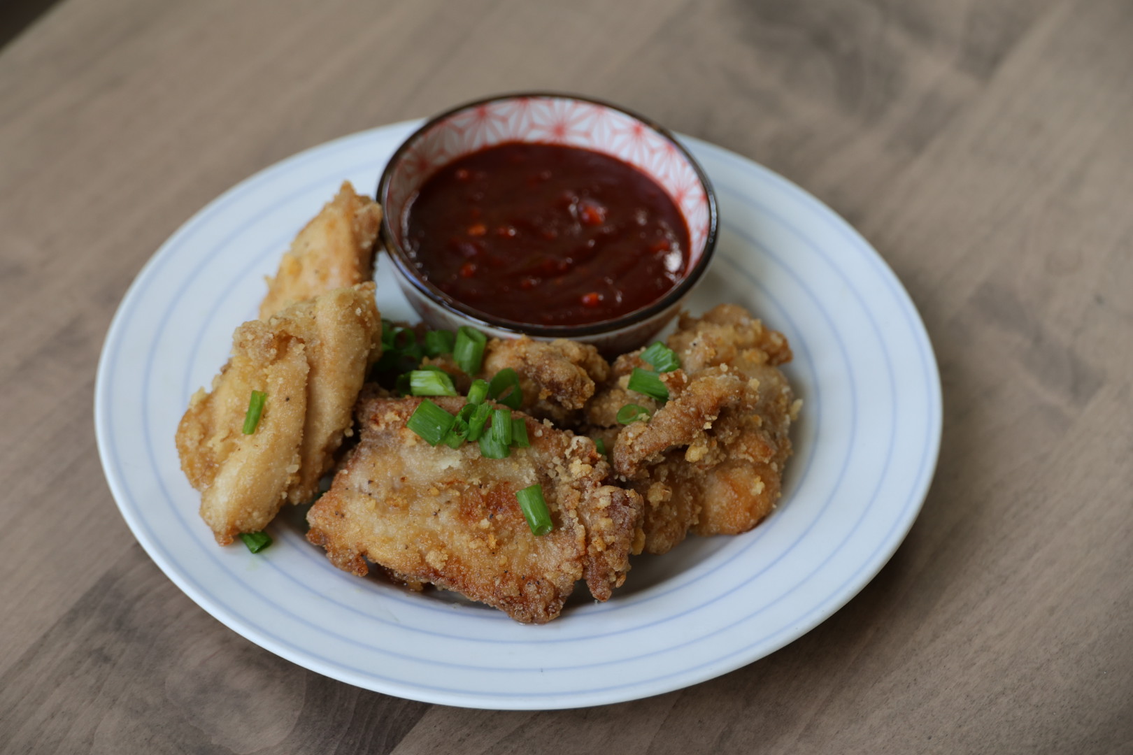 Korean fried chicken with random gochujang sauce